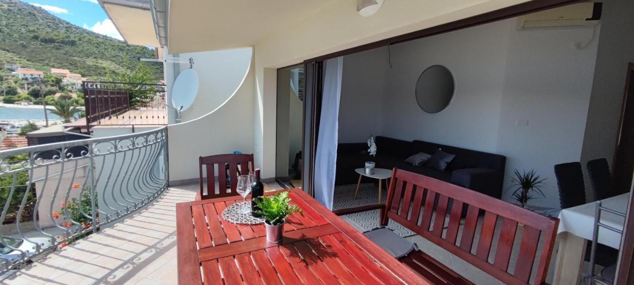 Apartman Mila Apartment Marina Exterior foto